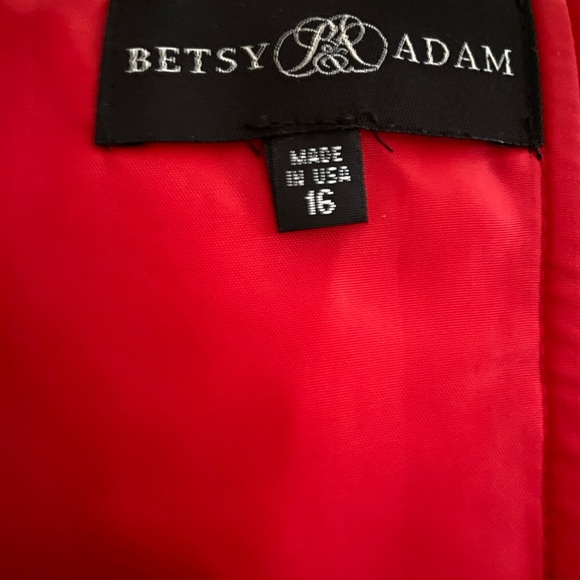 Betsy and Adam prom dress only worn once ;) - Picture 5 of 5